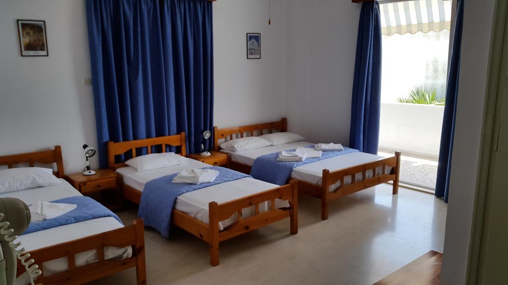 Esperides Hotel Paralia Agias Foteinis الغرفة الصورة