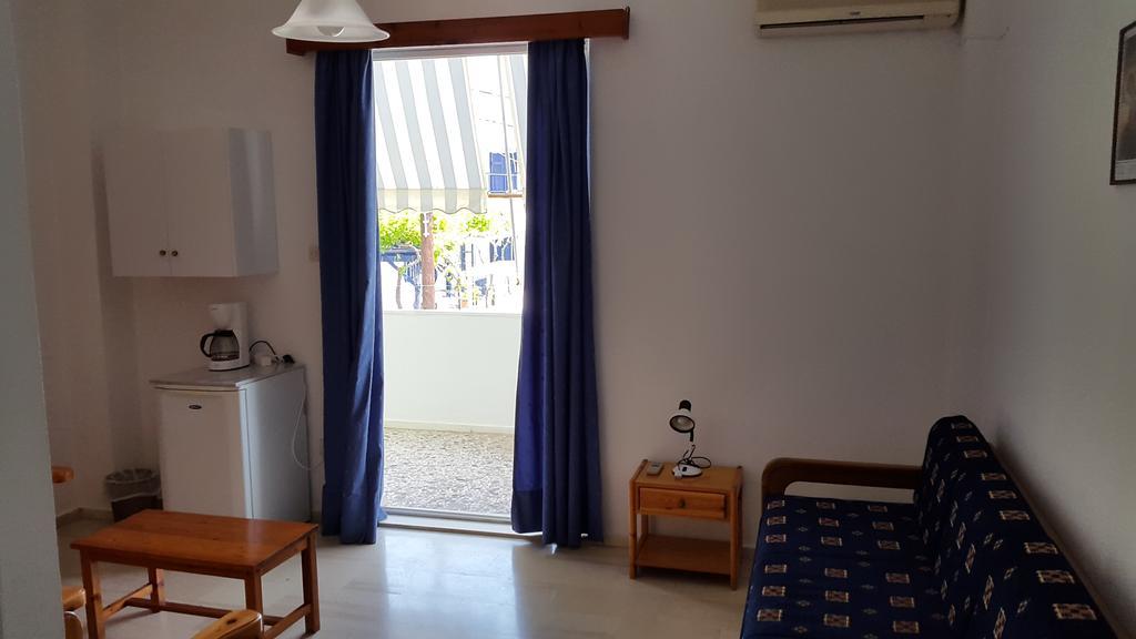 Esperides Hotel Paralia Agias Foteinis المظهر الخارجي الصورة